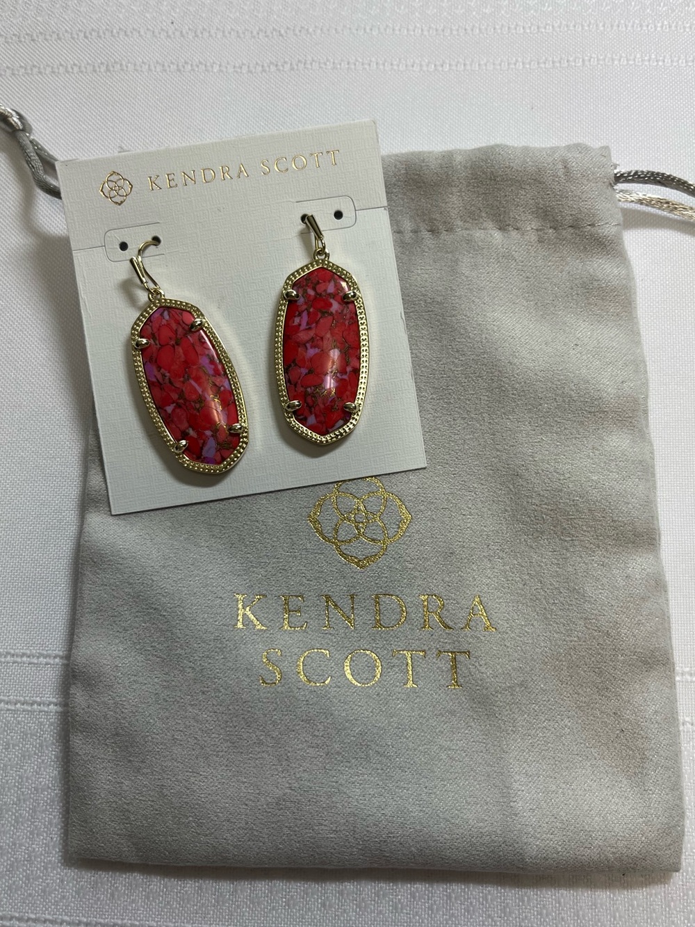 New Kendra Scott “Elle drop earrings”